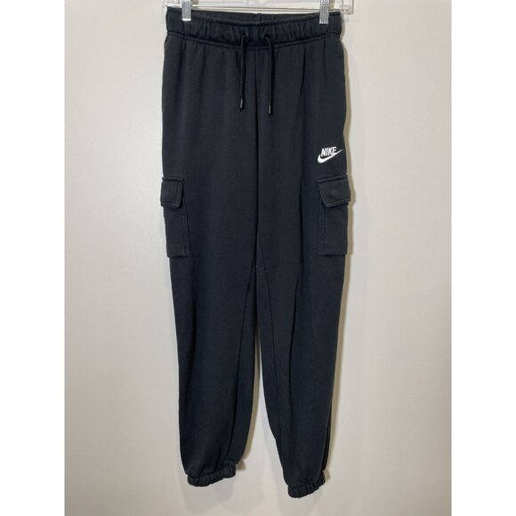 Nike Sportswear Essential Cargo Pants Black Size XS Athleisure Pockets Comfy - Picture 1 of 9